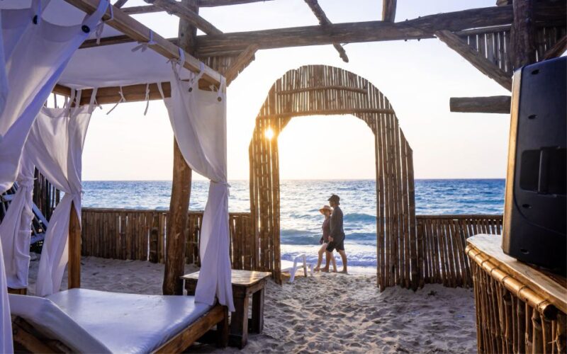 Cartagena: Barú Sunset Beach With Bioluminescent Plankton - Itinerary and Experience