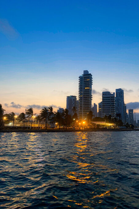 Cartagena: Bay Tour by Sports Boat - Recap
