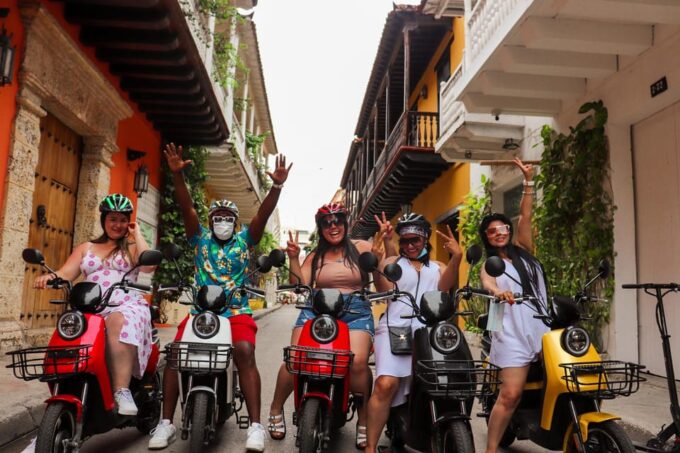 Cartagena: Bike Rental in the Old Center of Cartagena - Safety Measures