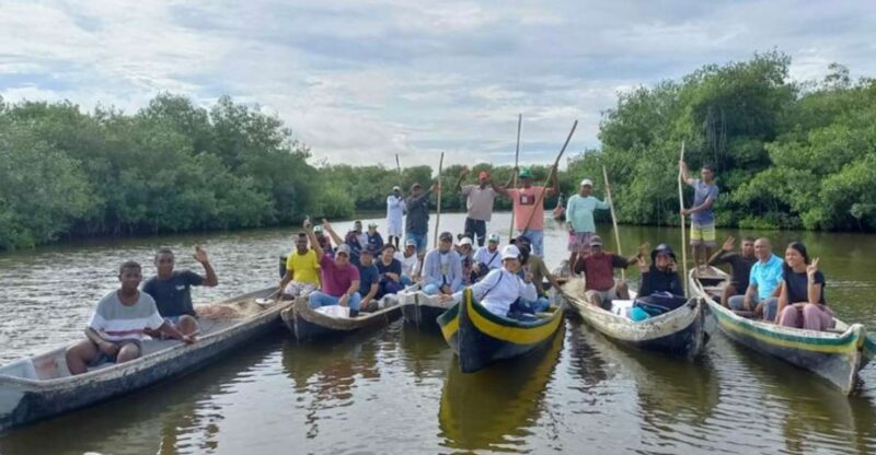 Cartagena: Canoe Tour Through Mangroves - Tour Highlights