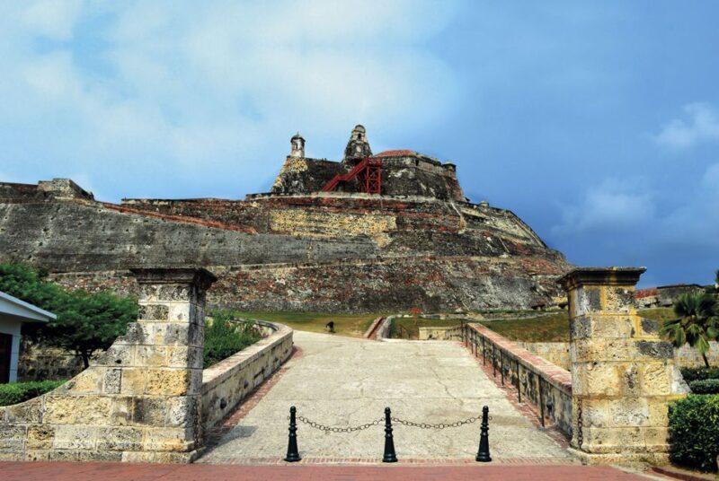Cartagena: Castle of San Felipe & Cerro De La Popa City Tour - Inclusions and Amenities