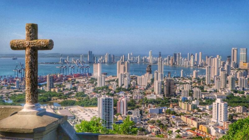 Cartagena: Castle of San Felipe & Cerro De La Popa City Tour - Exploring San Felipe De Barajas Fort
