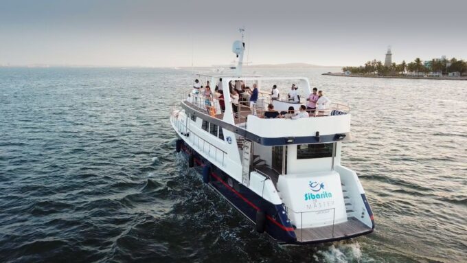 Cartagena: Cruise by the Bay With Dinner and Wine - Booking Details