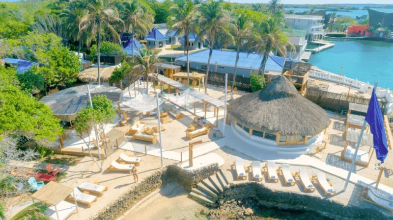 Cartagena: Day Pass Mangata Luxury Beach With Lunch and Dj - Itinerary
