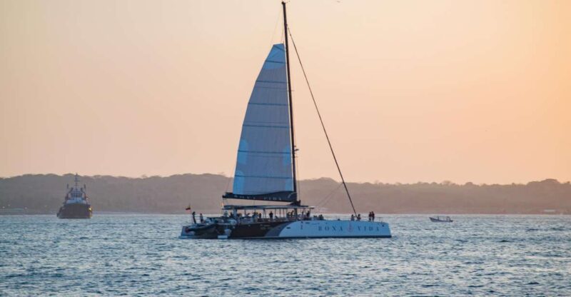 Cartagena De Indias: 2-Hour Sunset Cruise - Departure and Meeting Point