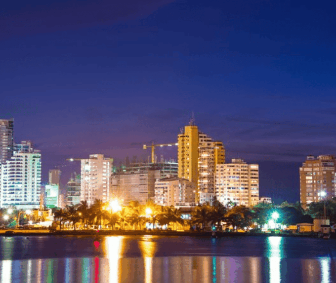 Cartagena: Dinner on a Boat While You Sail Through the Bay - Dress Code and Recommendations