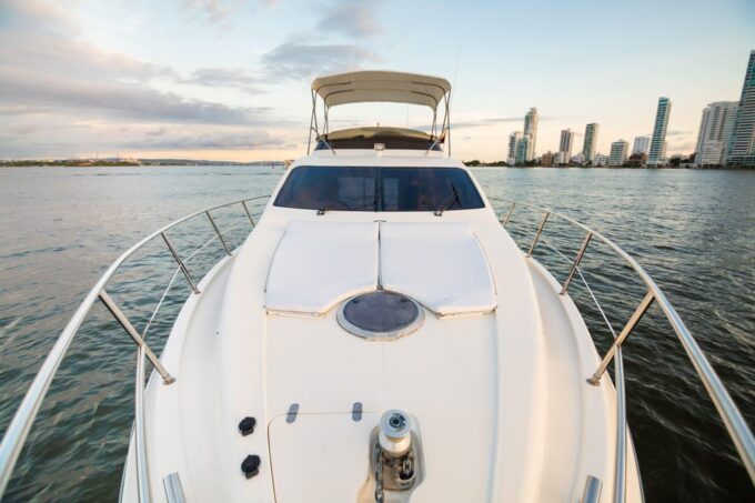 Cartagena: Enjoy a 1-Hour PRIVATE Tour of Cartagena Bay - Departure and Return