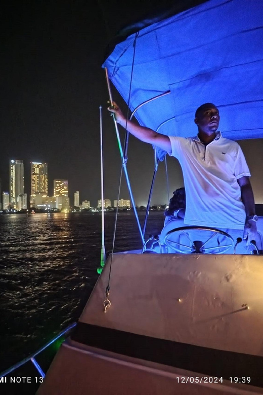 Cartagena: Enjoy a 1-Hour PRIVATE Tour of Cartagena Bay - Booking and Cancellation
