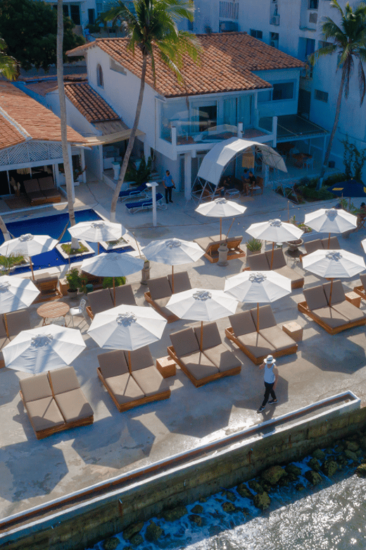 Cartagena: Enjoy a Day at a Club With a Private Beach +Lunch - Amenities and Inclusions