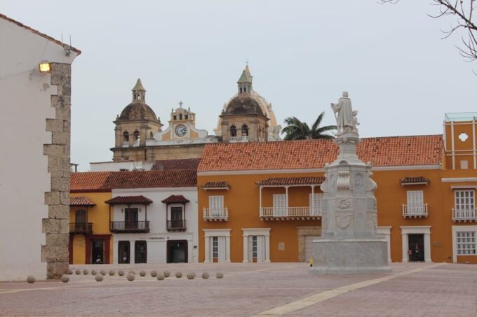 Cartagena: Enjoy the Complete Private City Tour of Monuments - Tour Duration and Group Size