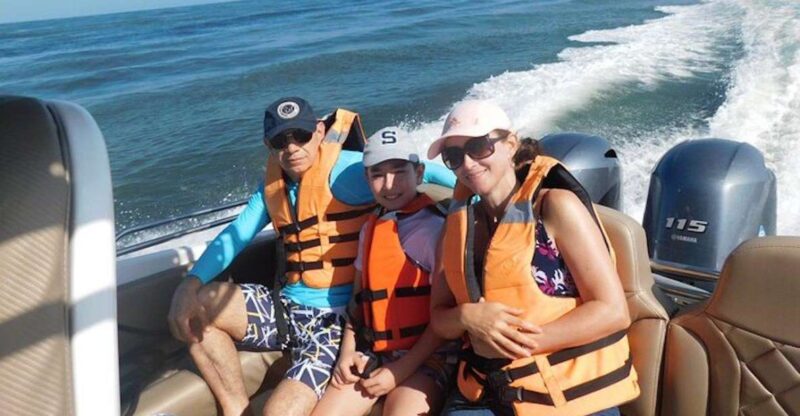 Cartagena: Family Day To The Rosario Islands Up To 12 People - Key Points
