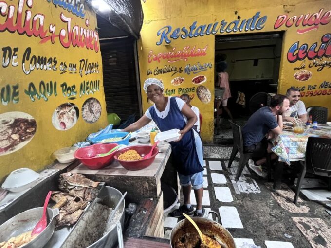 CARTAGENA: FULL CITY TOUR & LUNCH AT BOURDAIN FAVORITE SPOT - Savings and Discounts