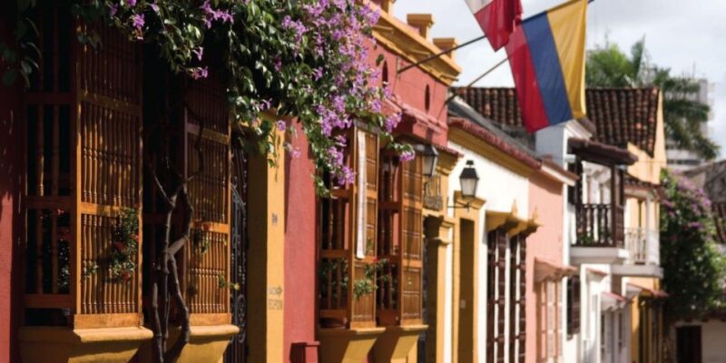 CARTAGENA: FULL CITY TOUR & LUNCH AT BOURDAIN FAVORITE SPOT - Bazurto Market