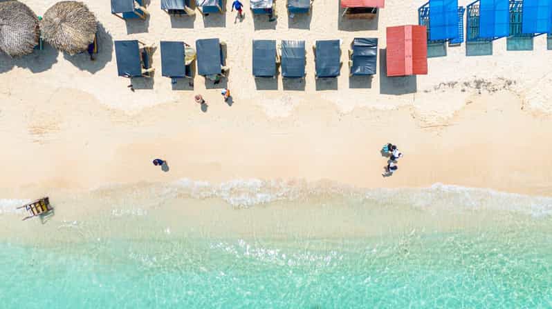 Cartagena: Full Day at Quiet Beach With Facilities and Lunch - Dining Experience
