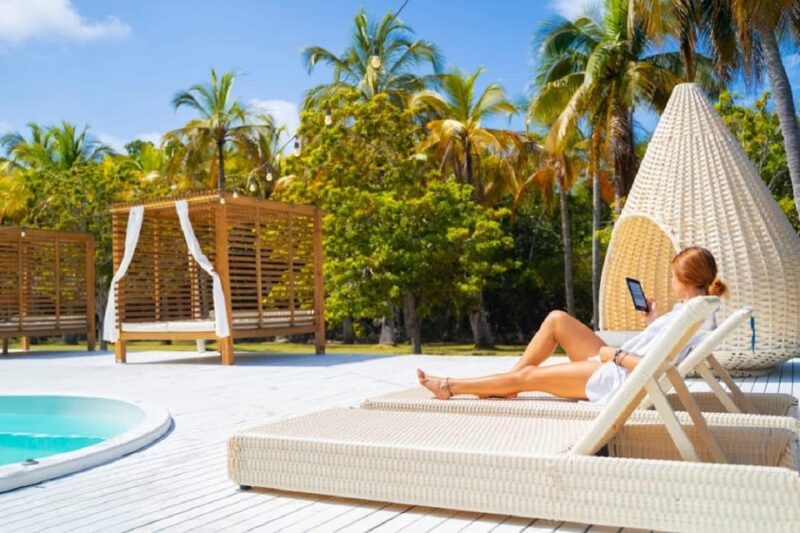 Cartagena: Full Day to the Island With Lunch, Pool and Snack - Key Points