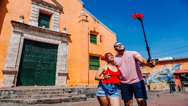 Cartagena: Guided Selfie and Walking Tour With Beer Tasting - Itinerary Highlights