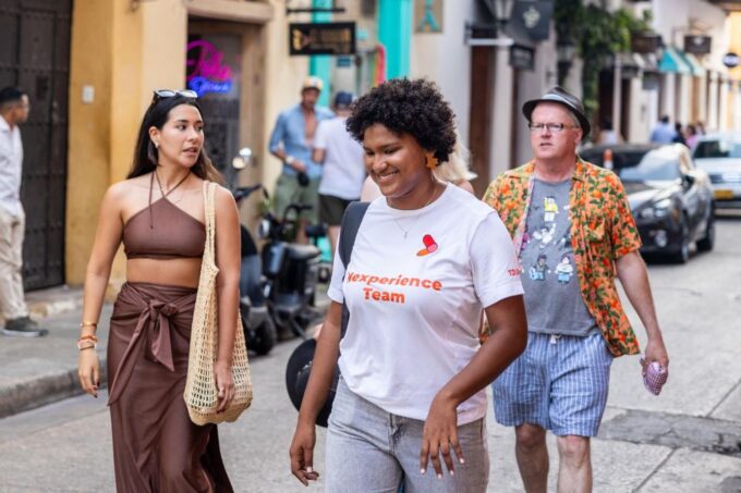 Cartagena: Guided Street Food Tour With Tastings - Explore the History