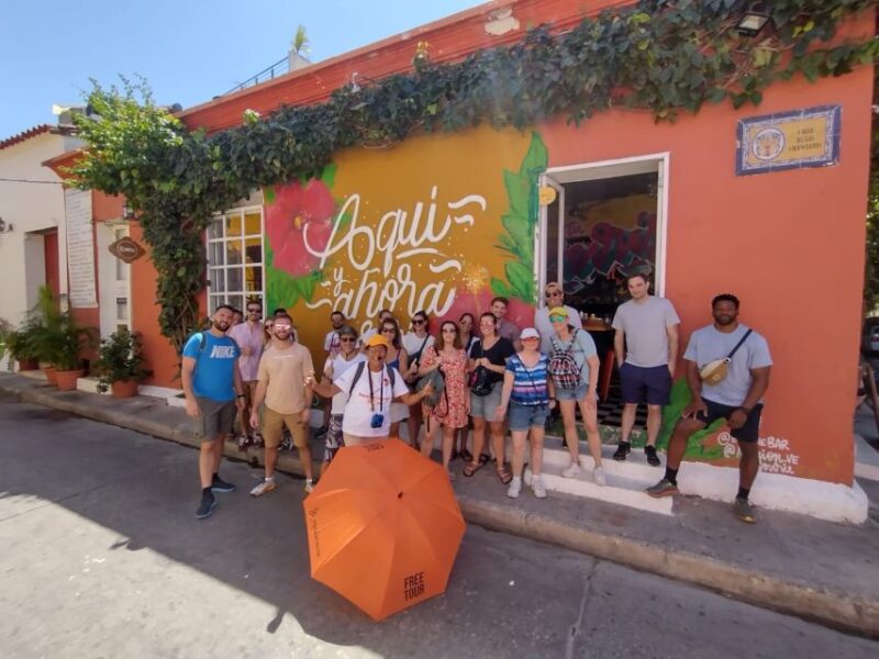 Cartagena: Historic Center and Getsemaní Shared Walking Tour - Key Points