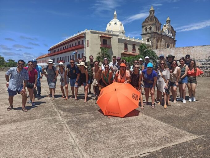 Cartagena: Historic Center and Getsemaní Shared Walking Tour - Getsemaní Neighborhood