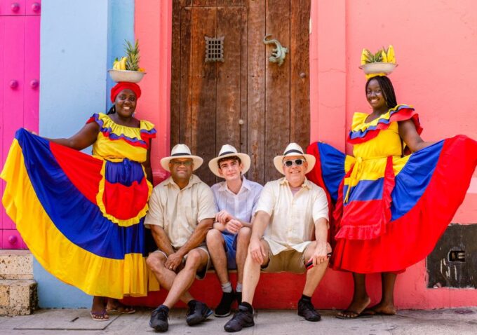 Cartagena: Historic Center Memory Photo Shoot - Capturing Unique Moments