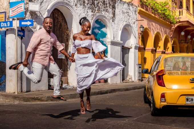 Cartagena: Historic Center Memory Photo Shoot - Artistry and Professionalism