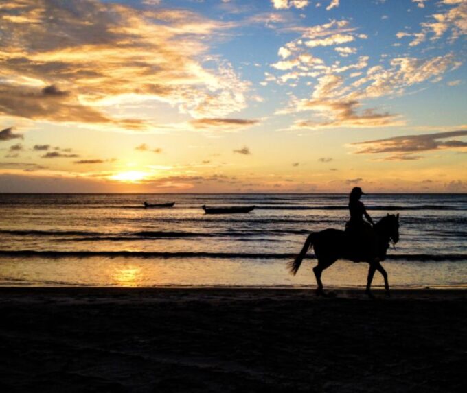 Cartagena: Horseback Riding on the Beach at Sunset - Frequently Asked Questions