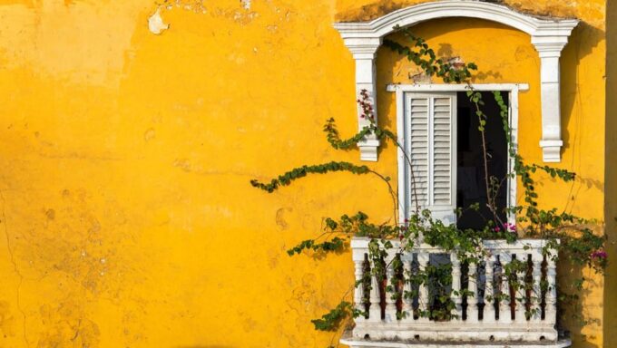 Cartagena Instagram Mobile Workshop: Scenic and Trendy Shots - Exploring Getsemanis Vibrant Walls