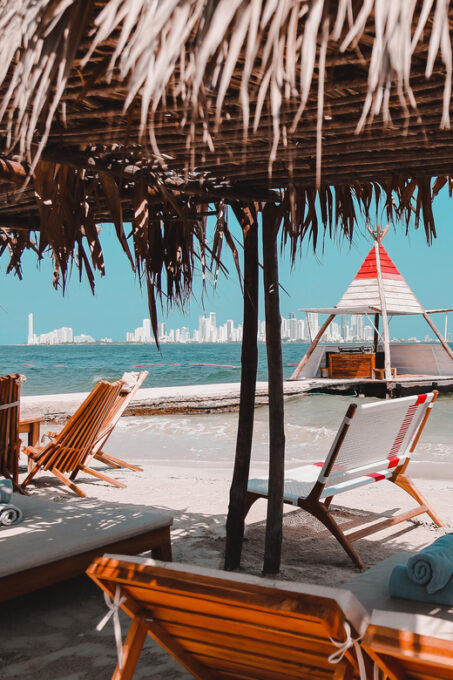 Cartagena: La Punta Beach Club Day Pass (Lunch Included) - Guest Reviews and Ratings