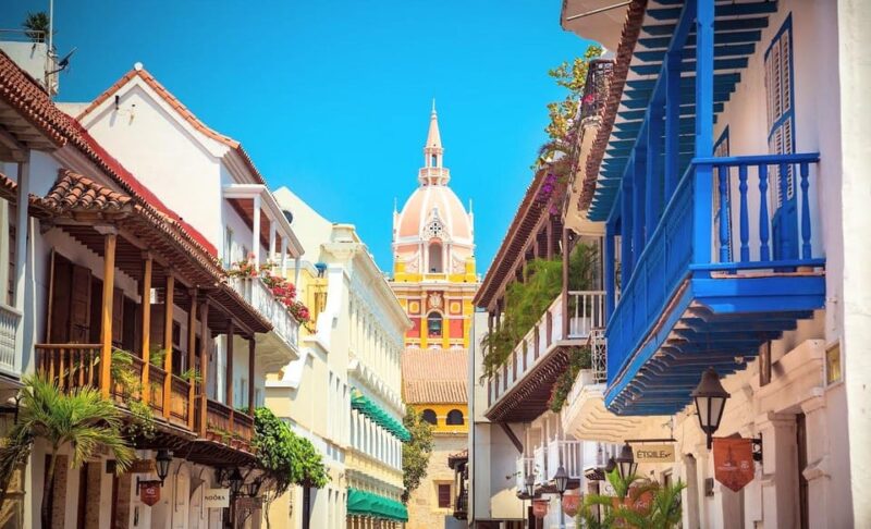 Cartagena: Old Town Highlights Self-guided Tour - Discovering Historic Sites