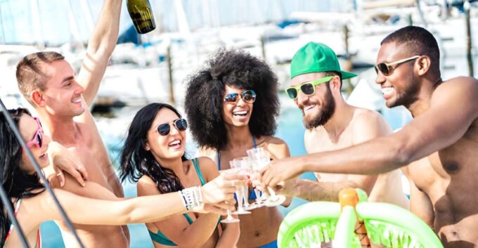 Cartagena: Party Boat to Cholon Beach With 2 Drinks & Lunch - Recap