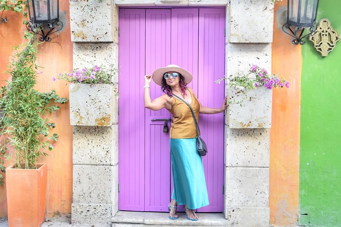 Cartagena Photo Walk & Coffee (Available in English and Spanish) - Booking and Cancellation Policy