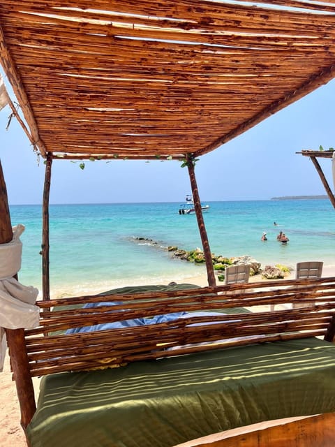 Cartagena: Private Beach on Baru Island ALL INCLUSIVE - Facilities and Inclusions