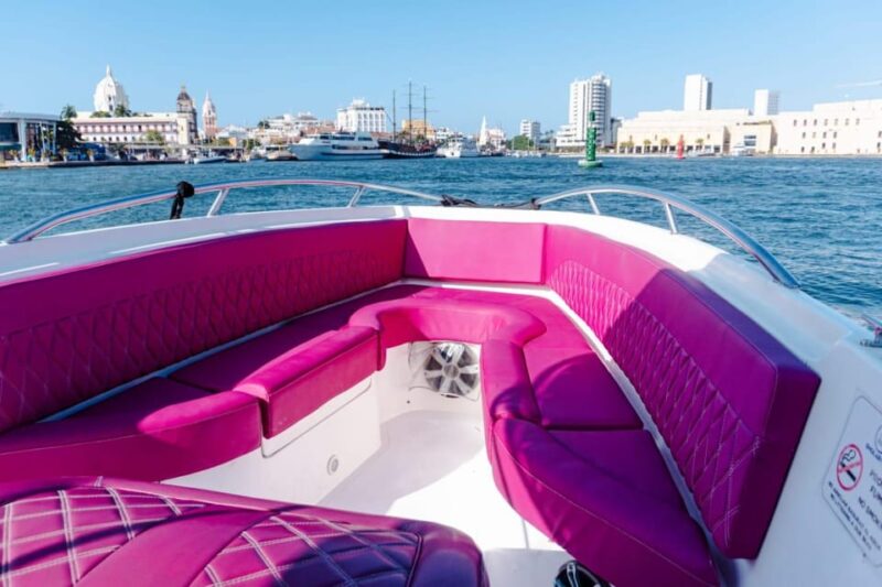 Cartagena: PRIVATE TOUR to the Rosario Islands by Boat - Boat Features