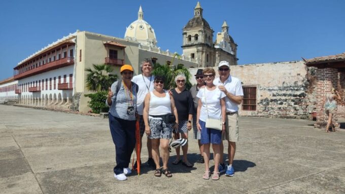 Cartagena: Private Walking Tour Historic Center & Getsemaní - Discovering Colombian Culture