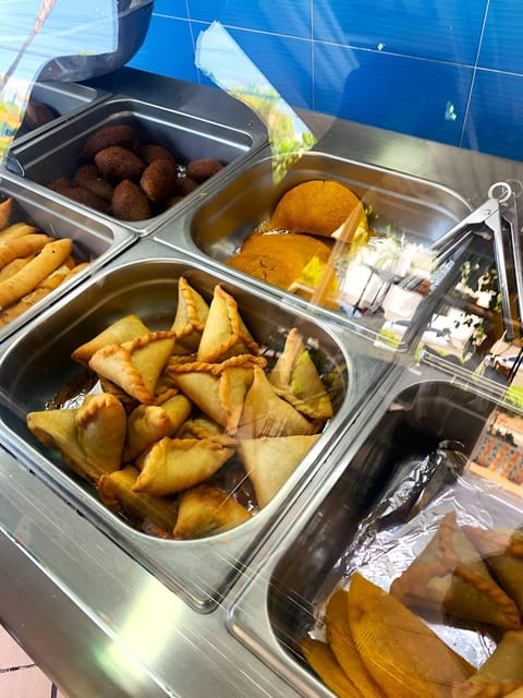 Cartagena: Private Welcome Pickup & Street Food Tasting - Starting Location