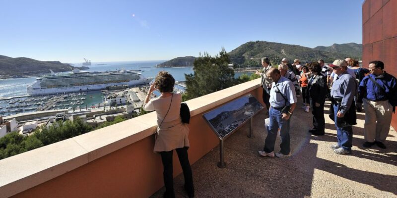 Cartagena: Roman Theater, Forum, Castle and Panoramic Lift - Riding the Panoramic Lift