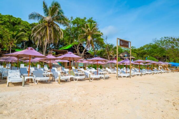Cartagena: Rosario Island Beach Club Day Trip and OPEN BAR - Location and Departure
