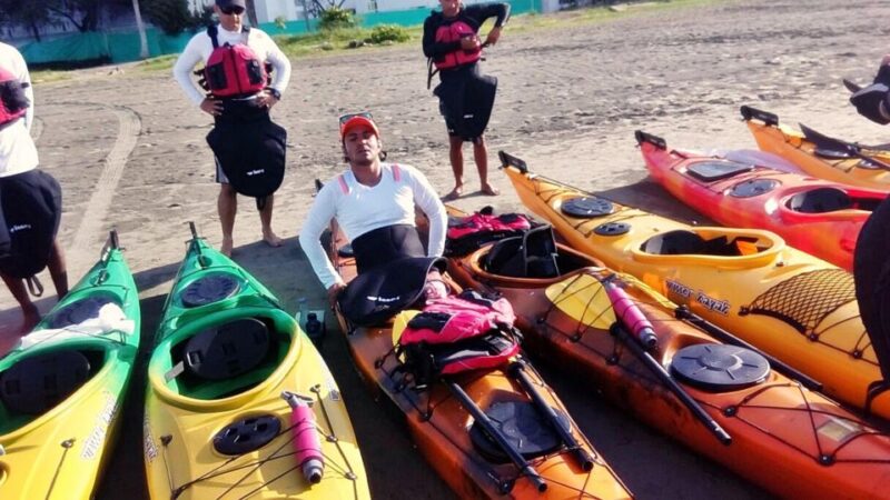 Cartagena: Sail in a Kayak Along the Beaches of Cartagena - Key Points