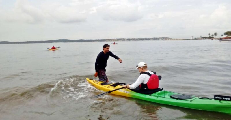 Cartagena: Sail in a Kayak Along the Beaches of Cartagena - Equipment and Safety