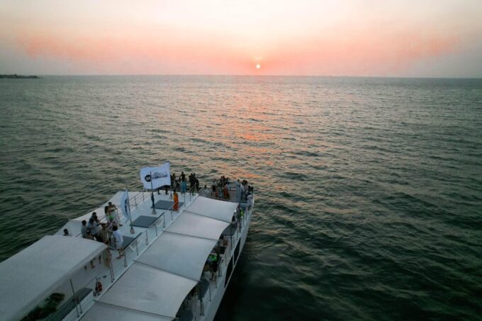 Cartagena: Shiny Catamaran - Nightplan in the Bay! - Frequently Asked Questions