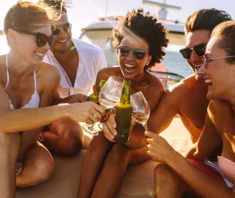 Cartagena: Speedboat Sunset Party Cruise With Drinks - Experience Highlights