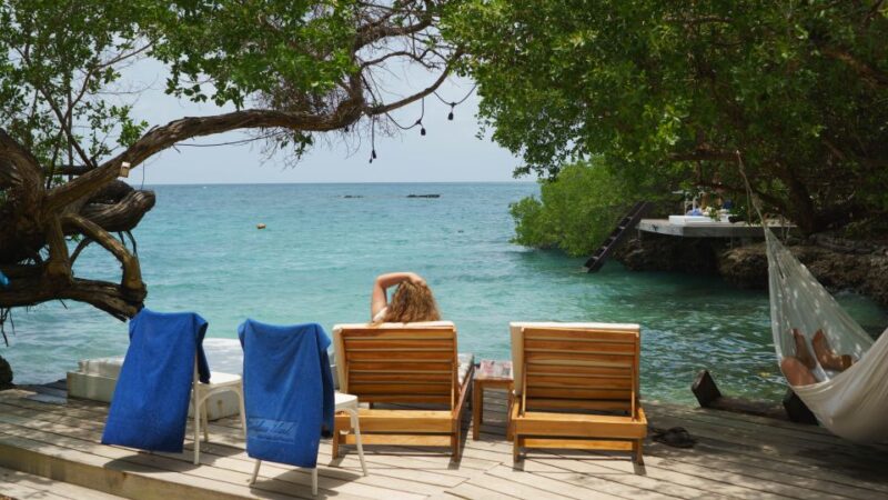 Cartagena: Sunset Bay Tour Up To 10 People - Included Amenities