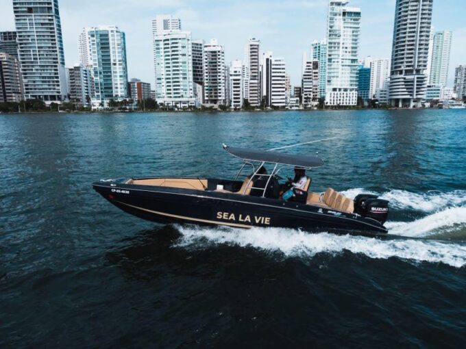 Cartagena: Sunset Bay Tour Up To 10 People - Meeting Point and Duration
