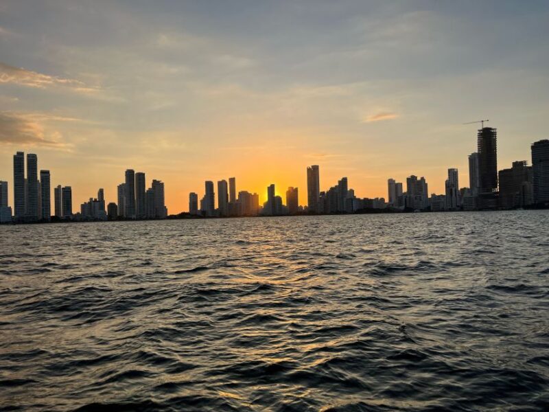 Cartagena: Sunset Boat Party With Open Bar and Club Cover - Social Opportunities