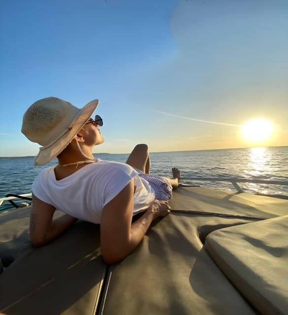 Cartagena: Sunset Boat Plan With 3 Hours Open Bar From 5-8pm! - Recap