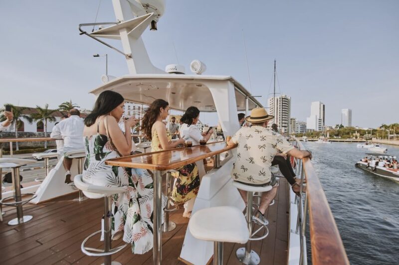 Cartagena: Sunset Cruise With Open Bar - Key Points