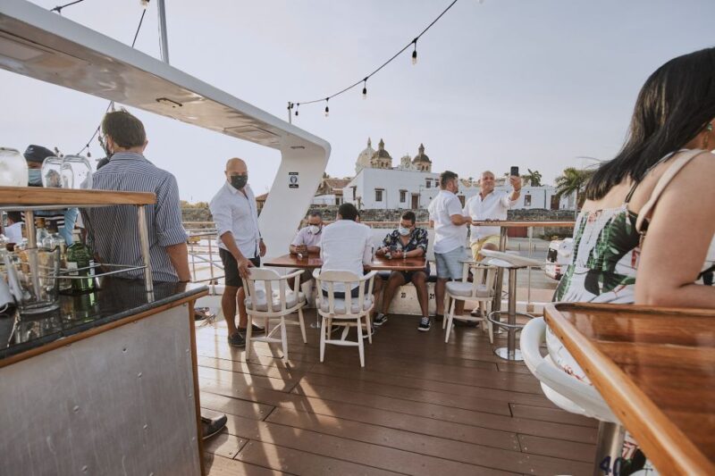 Cartagena: Sunset Cruise With Open Bar - Friendly and Helpful Crew