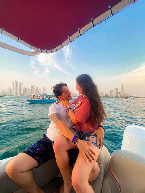 Cartagena: Sunset in Boat in the Bay With Music and Liquor - Key Points
