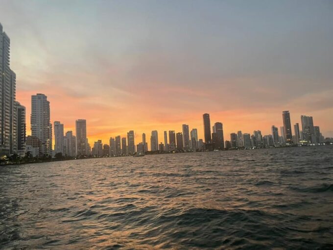 Cartagena: Sunset in Boat in the Bay With Music and Liquor - Age Restrictions