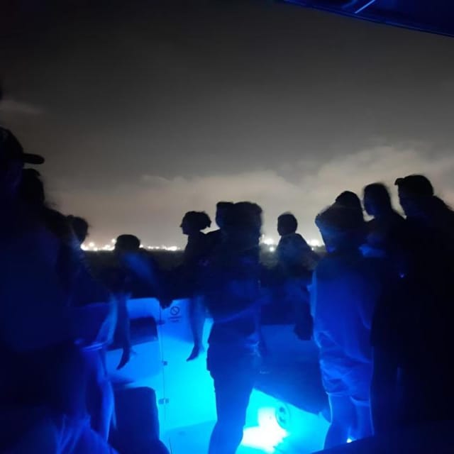 Cartagena: Sunset or Nightplan on Dubai Boat With Open Bar! - Boat Options